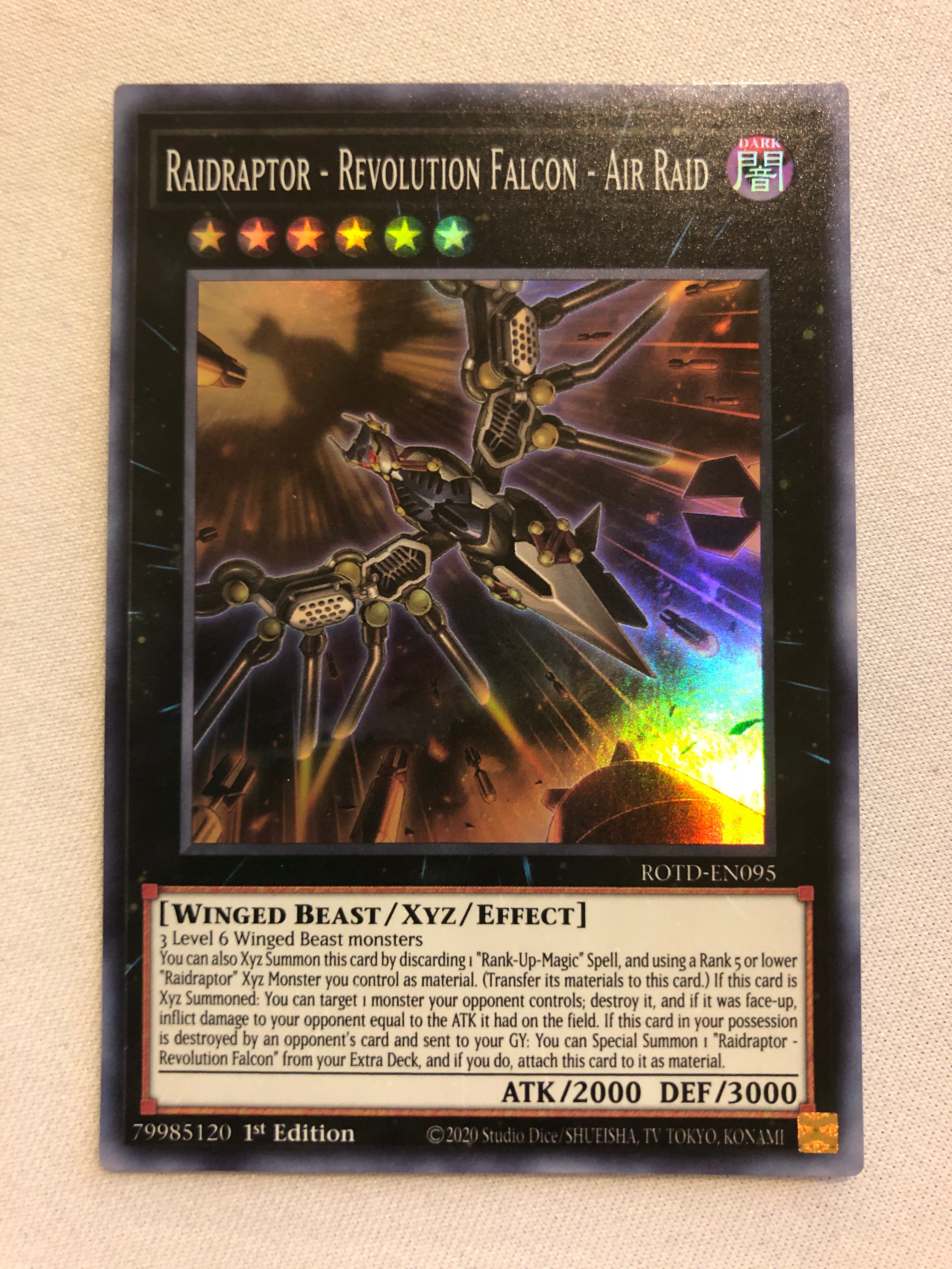 Yugioh Raidraptor - Revolution Falcon
