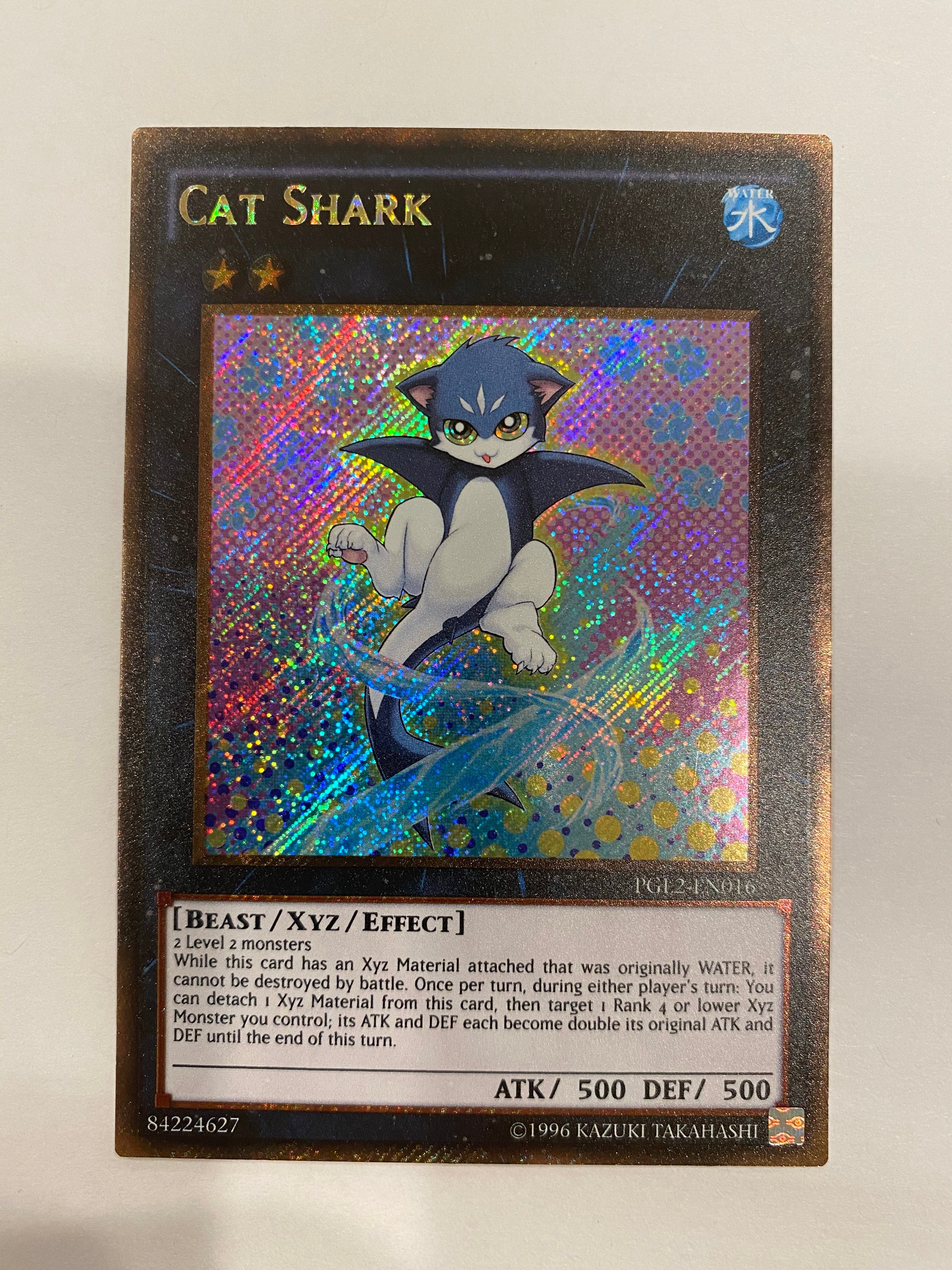 Yugioh Cat Shark PGL2-EN016 Gold Secret Rare NM Yugioh Cat Shark PGL2-EN016 Gold Secret Rare NM