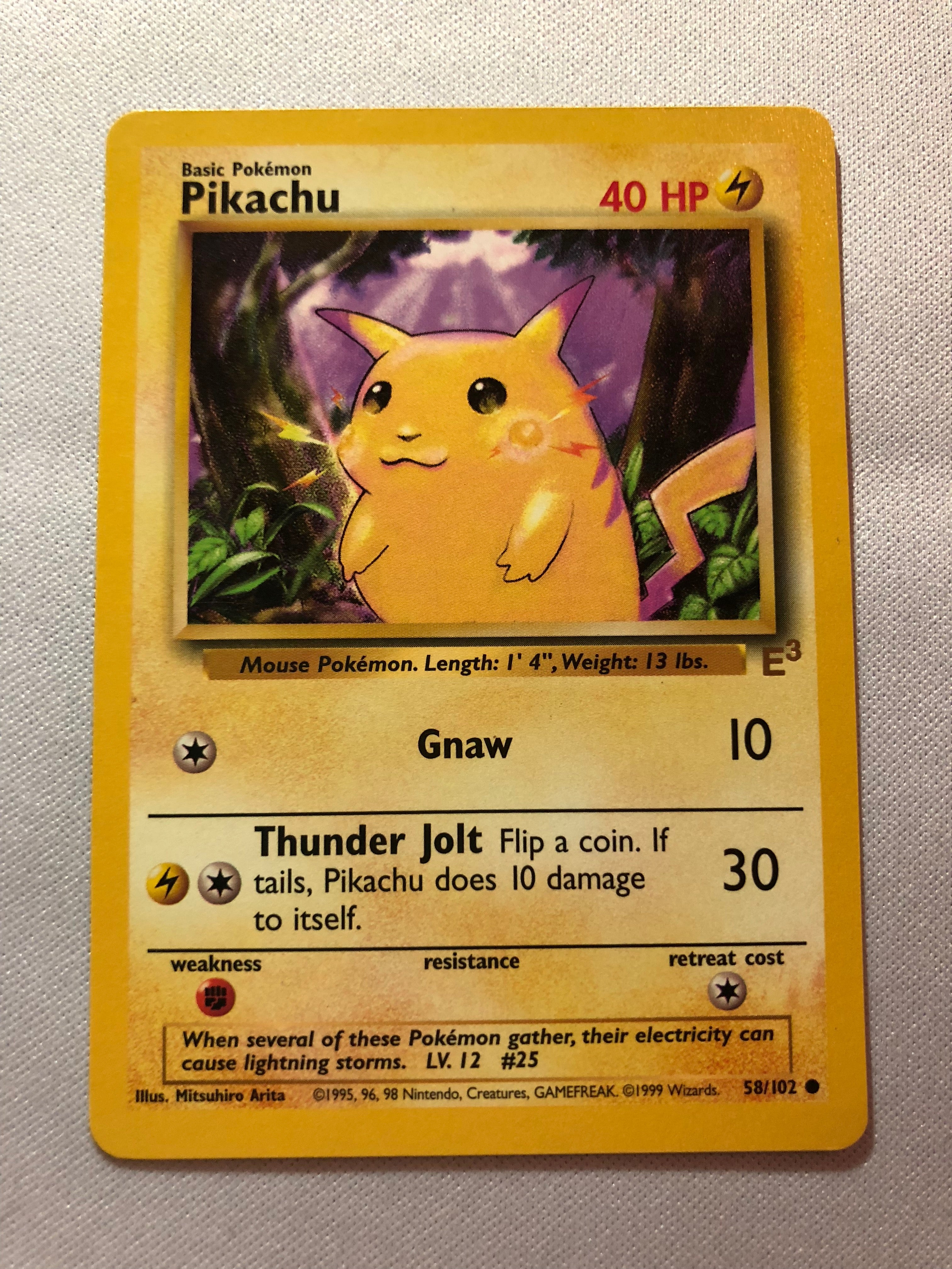 Pikachu 58/102 E3 Gold Stamp Promo Yellow Cheeks Pokemon Card Near Min