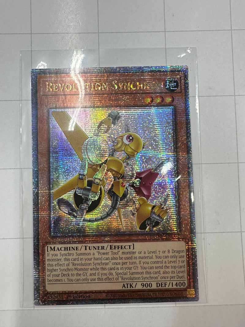 Revolution Synchron (Quarter Century Secret Rare) - Duelist Nexus DUNE-EN002