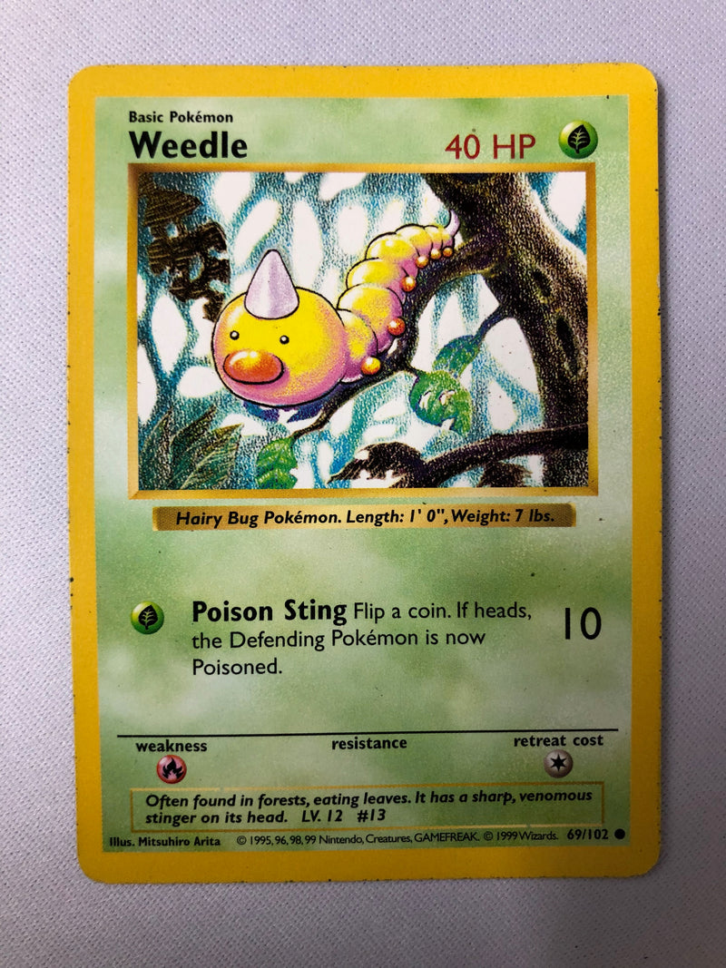 Weedle 69/102 Base Set Shadowless Pokemon Card NM