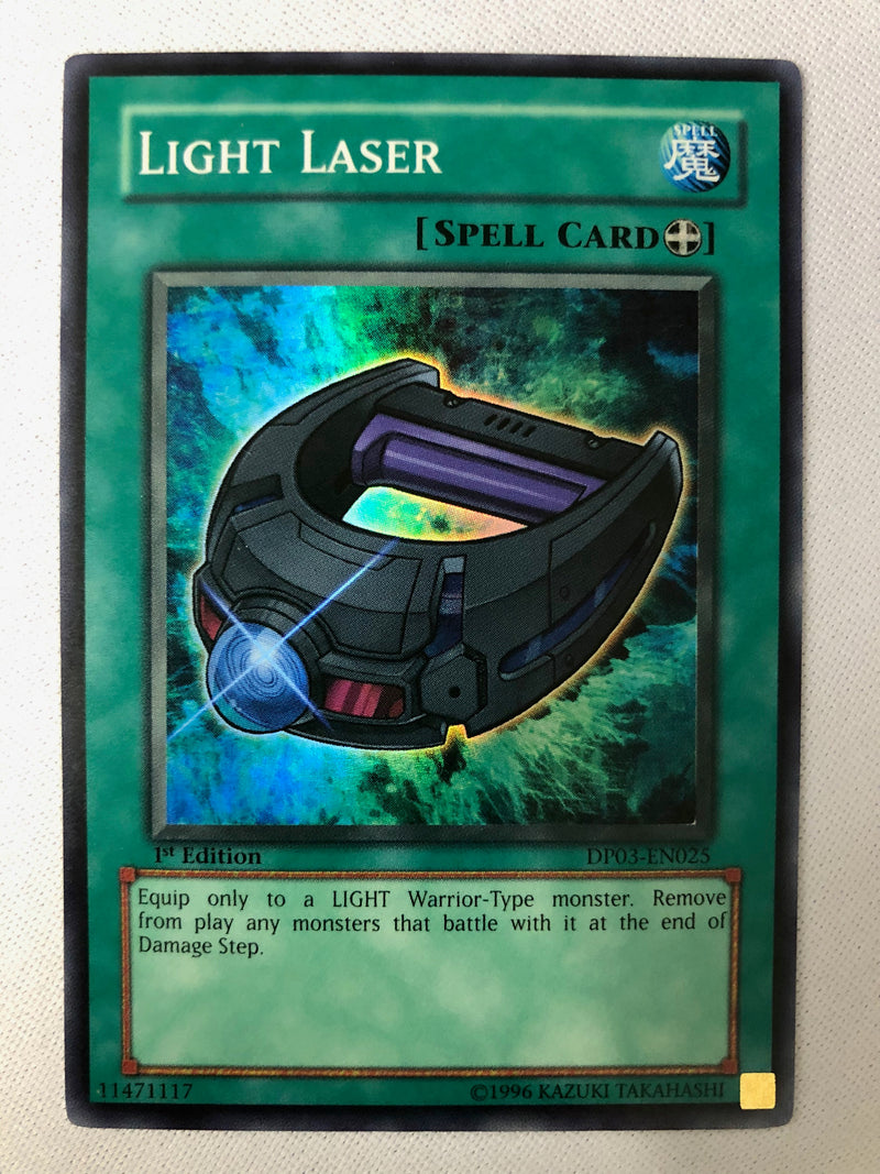 Yugioh Light Laser DP03-EN025 Super Rare 1st Edition NM