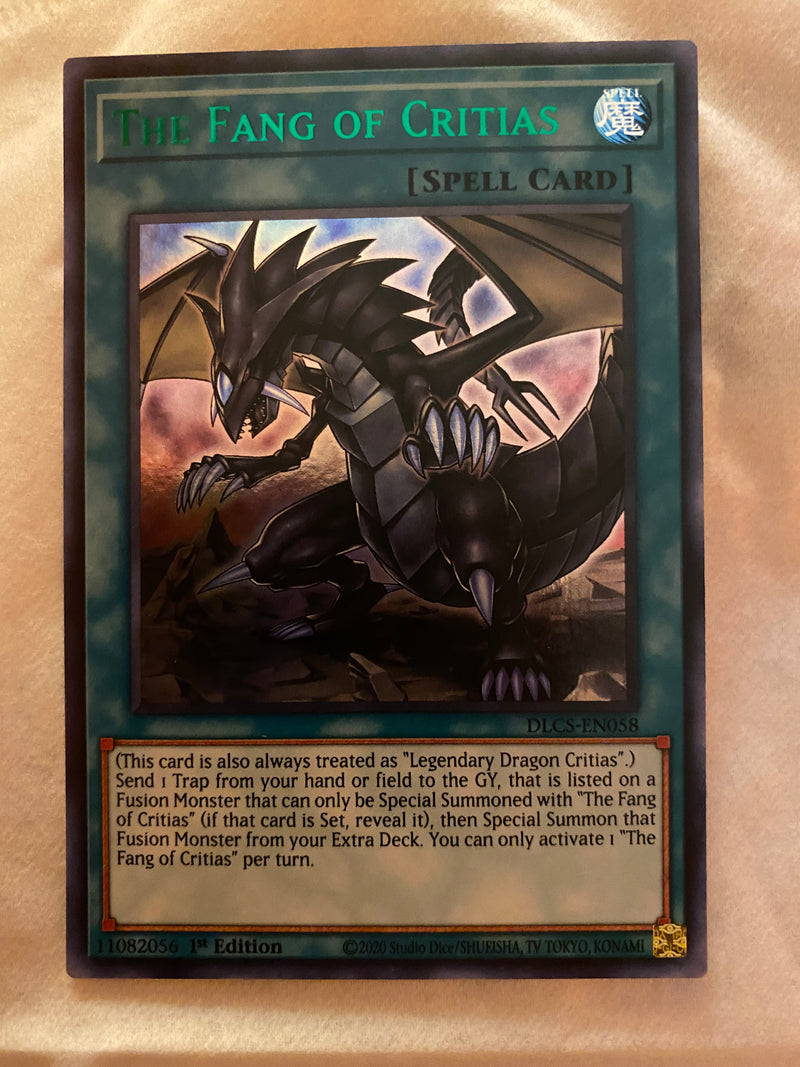 Yugioh The Fang Of Critias DLCS-EN058 1st Edition Green Ultra Rare  Near Mint