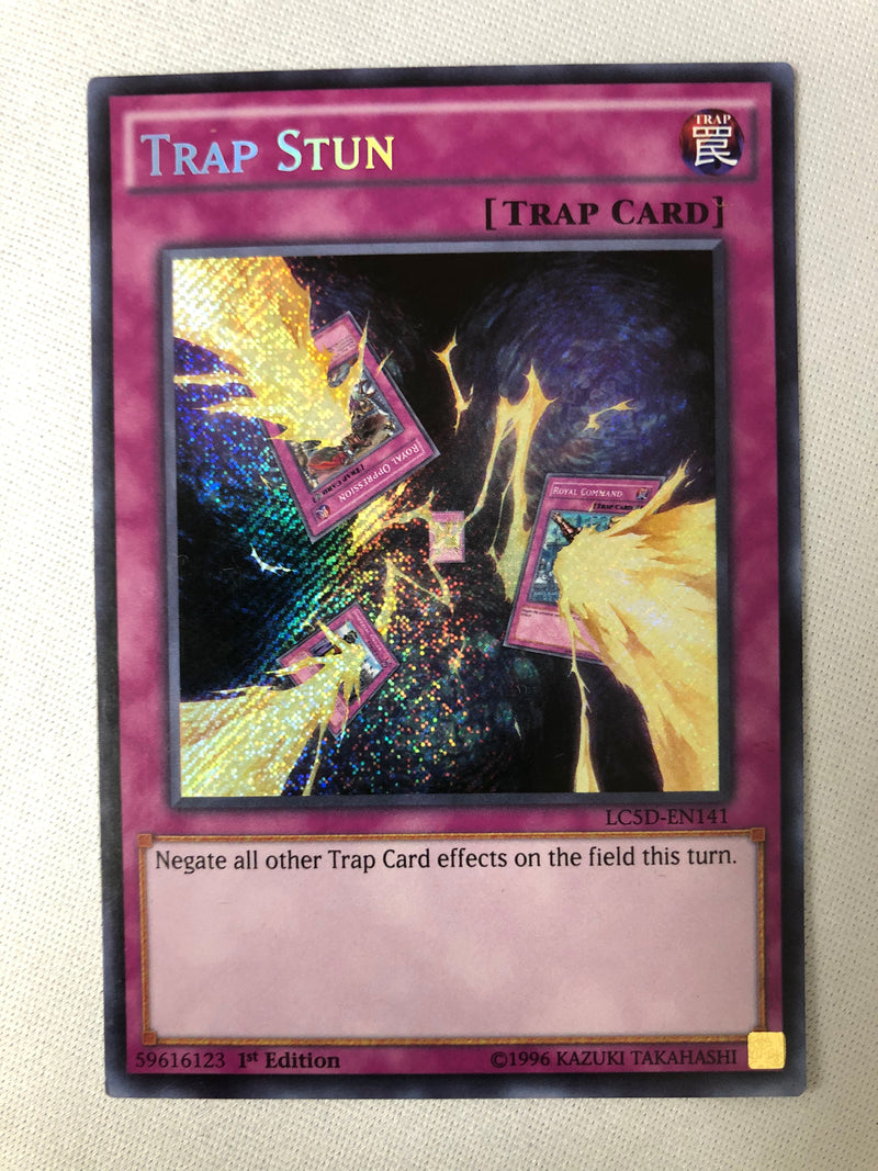 Yugioh Trap Stun LC5D-EN141 Secret Rare 1st Edition NM Yugioh Trap Stun LC5D-EN141 Secret Rare 1st Edition NM