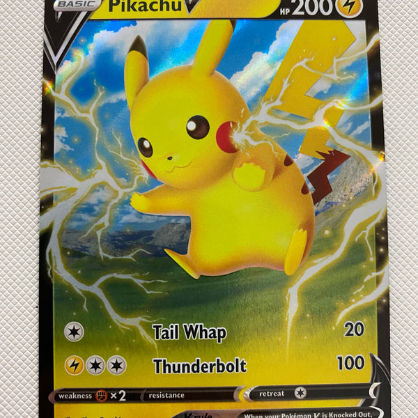 Pikachu V 086/264 Ultra Rare Pokemon Card Fusion Strike Near Mint