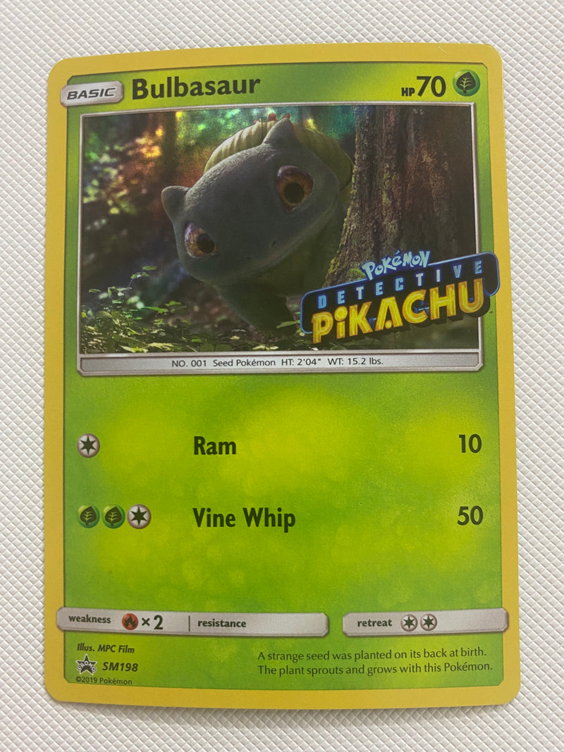 Bulbasaur SM198  Pikachu Holo Black Star Promo Pokémon Card Near Mint