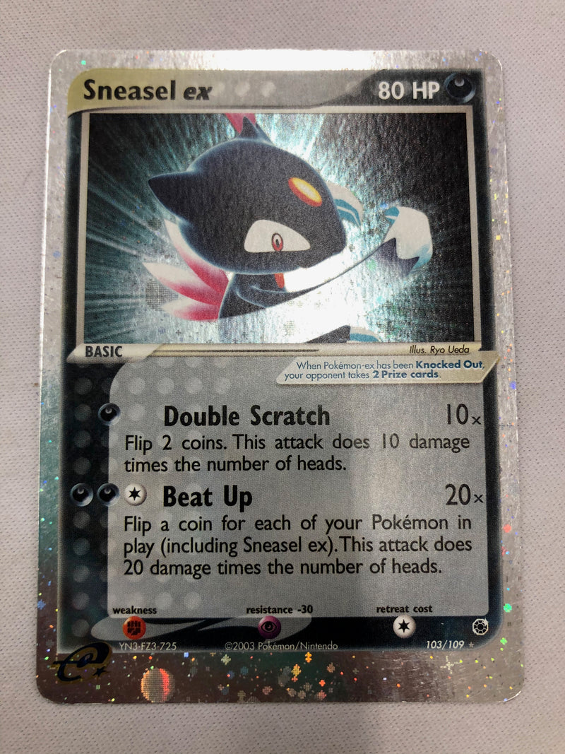 Sneasel 103/109 Ruby and Sapphire Ultra Rare Holofoil Near Mint