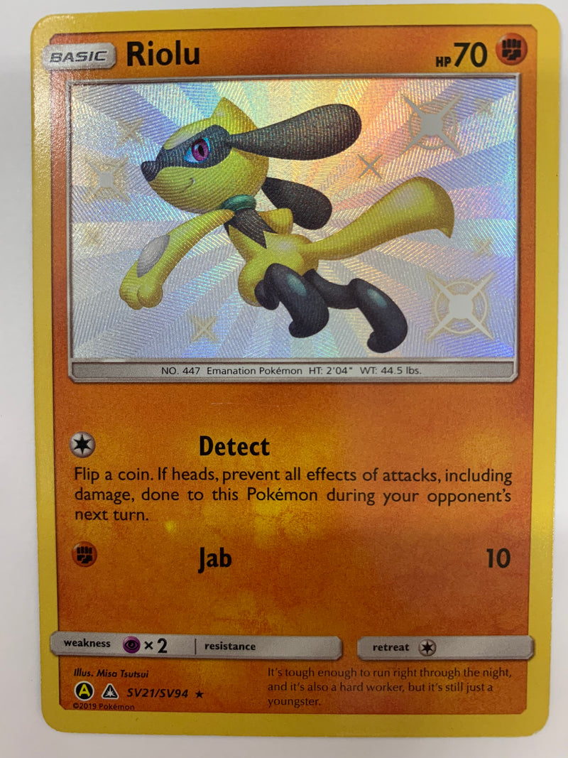 Riolu SV21/SV94 Hidden Fates Holo Pokemon Card Near Mint