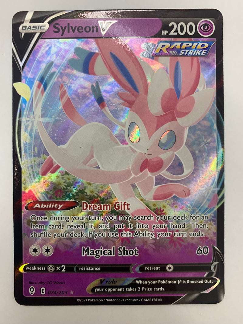 Sylveon V 074/203 Pokemon TCG: Evolving Skies Ultra Rare NM