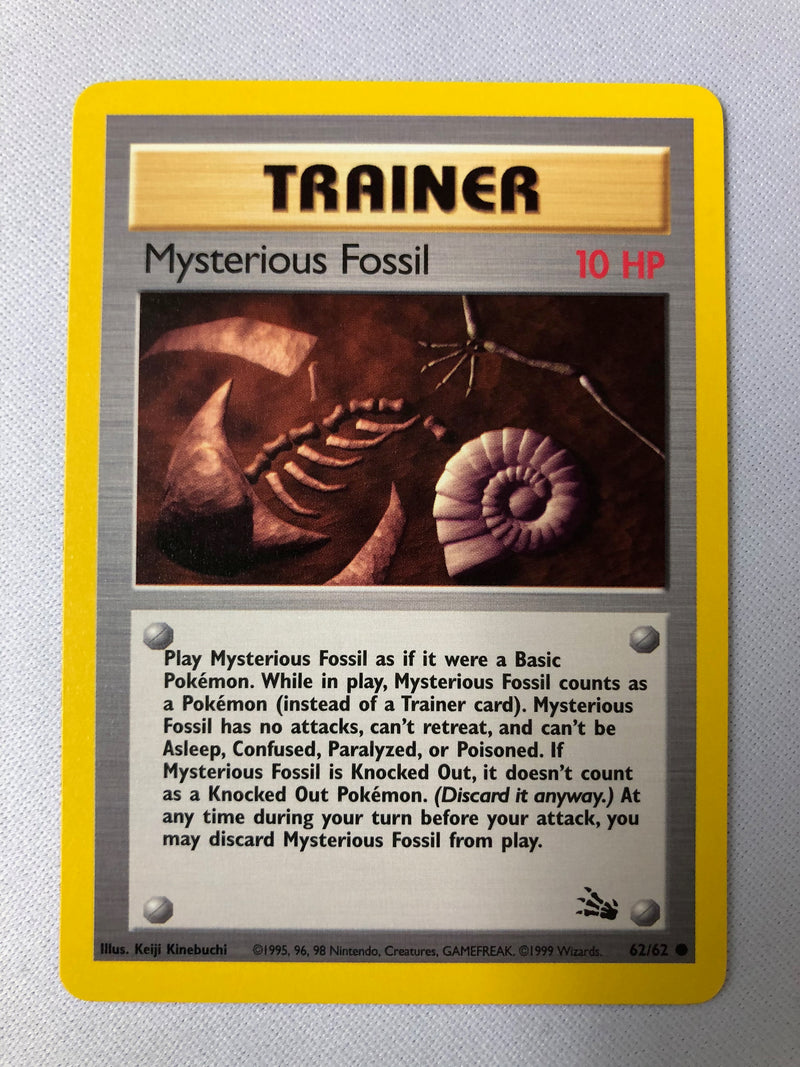 Mysterious Fossil 62/62 Fossil Set Common Pokemon Card Near Mint