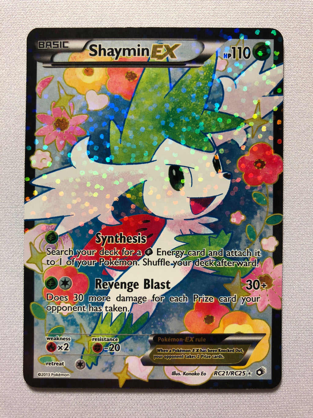 pokemon rc cards RESHIRAM Full Art Ultra Rare BW11 Black & White Legendary Treasures Radiant Collection Card # RC22/RC25 Protected in magnetic acrylic case and featuring a striking image of the captivating character Reshiram #RC22 EXTENDED ART